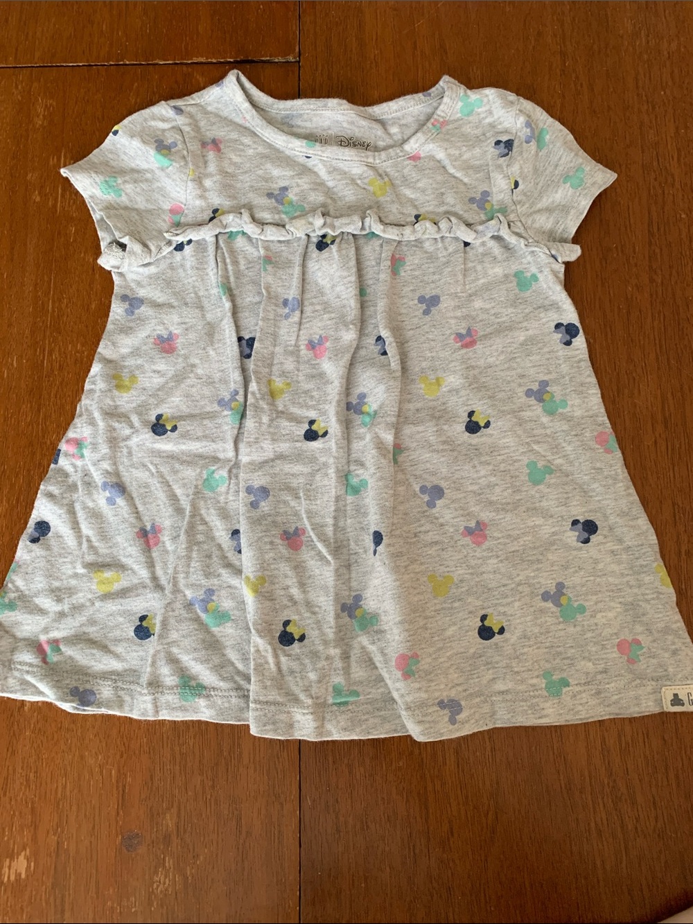🍓3/$10 GAP Disney Minnie Gray Short Sleeve Tee size 3T